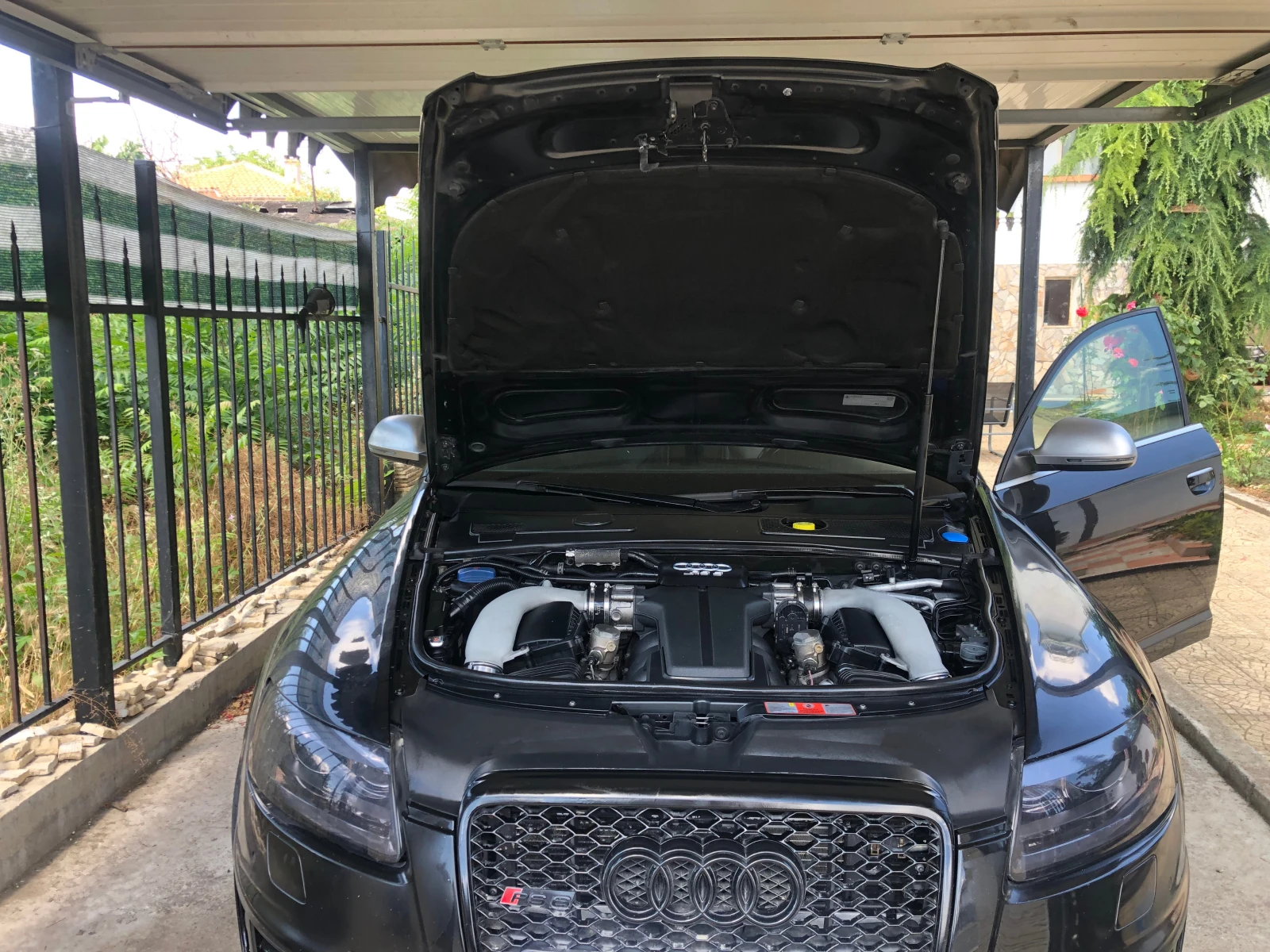 Audi Rs6 5.0-liter, twin-turbocharged V10TFSl , снимка 5 - Автомобили и джипове - 52124051