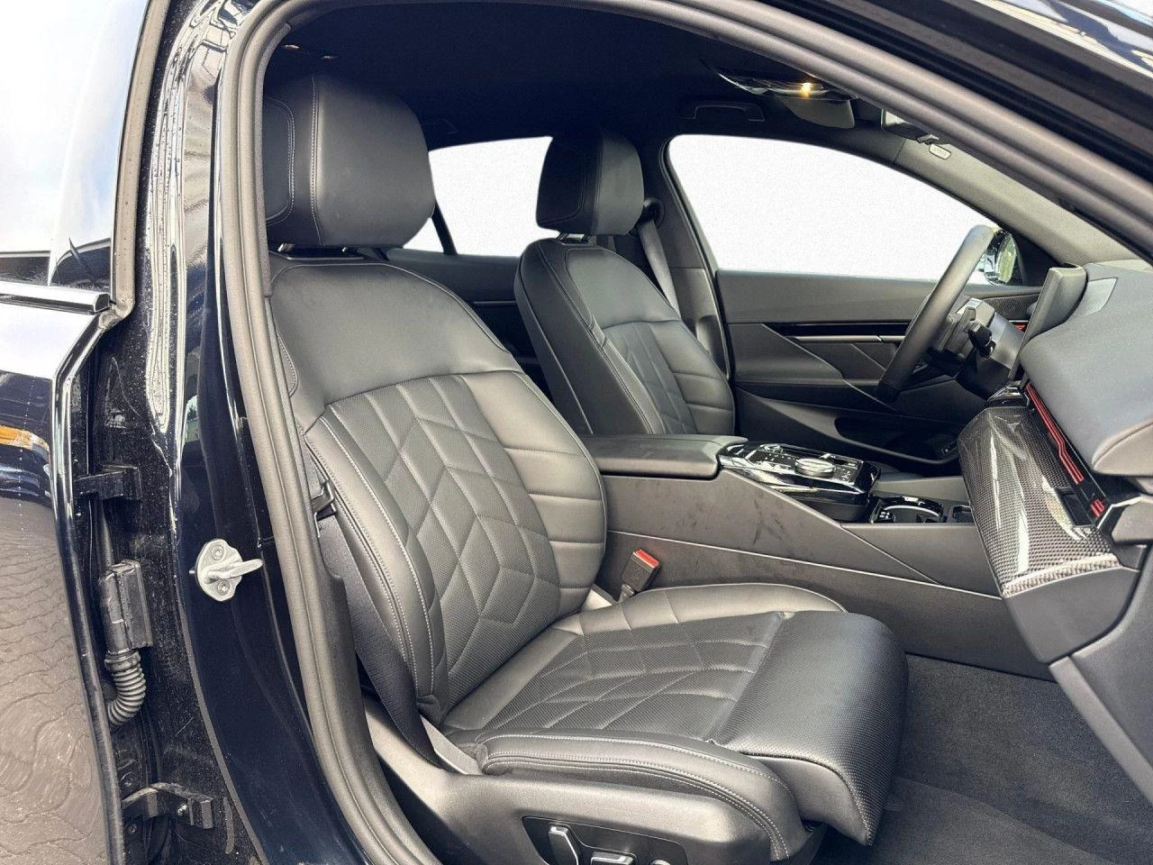 BMW 520 d/xDrive/M-SPORT/LED/HEAD UP/360/H&K/ | Mobile.bg   11