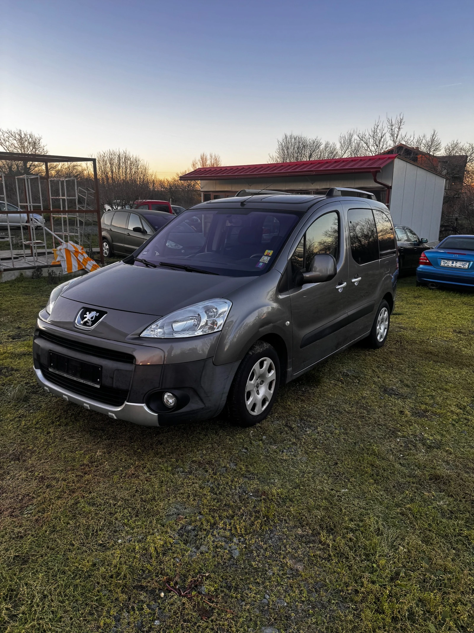 Peugeot Partner Tepee - изображение 3