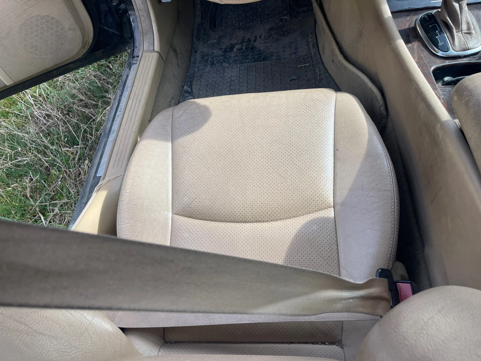 Mercedes-Benz C 180, снимка 8 - Автомобили и джипове - 53781139