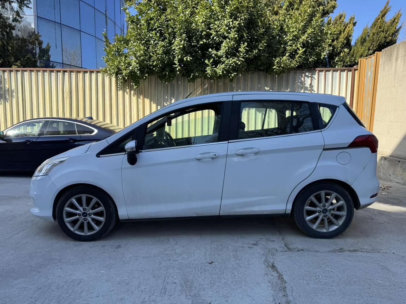 Ford B-Max 1.6 TDCI Titanium, снимка 4 - Автомобили и джипове - 53784496