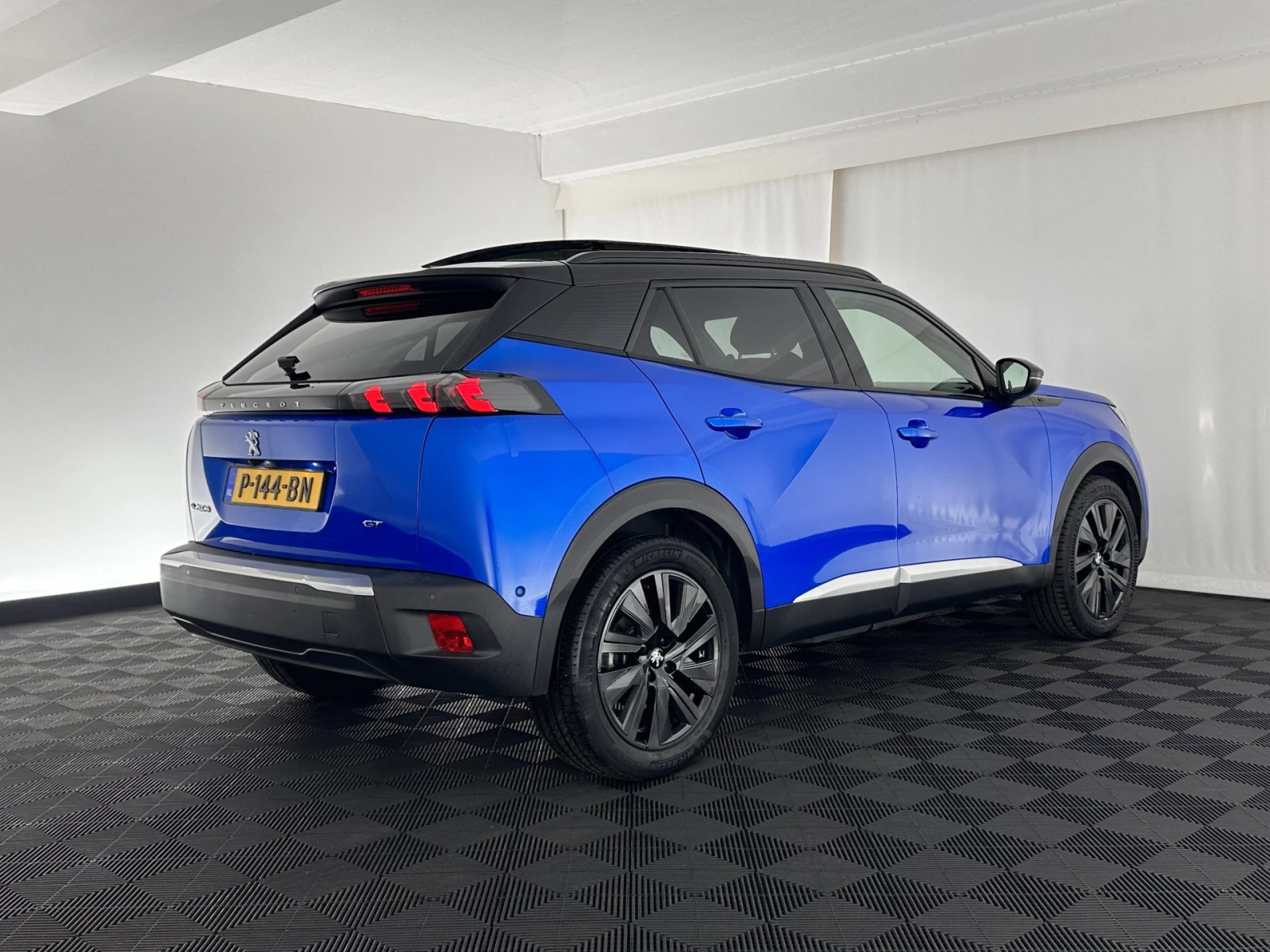 Peugeot 2008 50 kWh GT * PANORAMA*  | Mobile.bg � ����������� 3