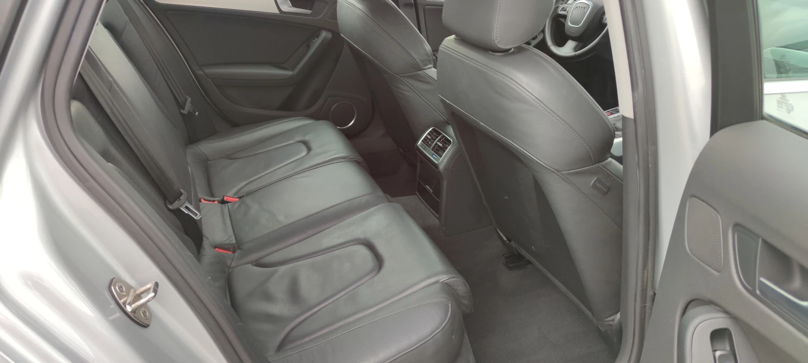 Audi A4 2.7TDI LED, снимка 15 - Автомобили и джипове - 54265652