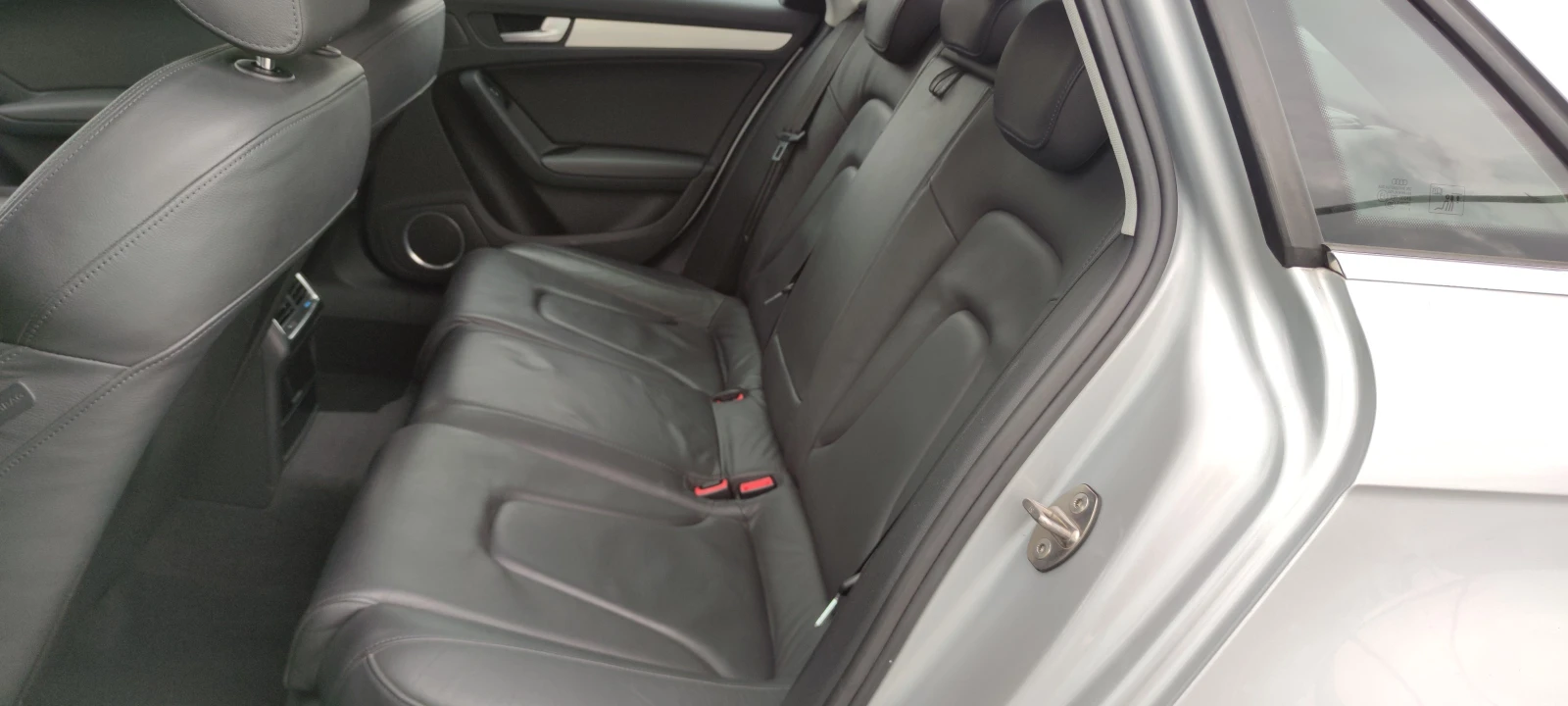 Audi A4 2.7TDI LED, снимка 10 - Автомобили и джипове - 54265652