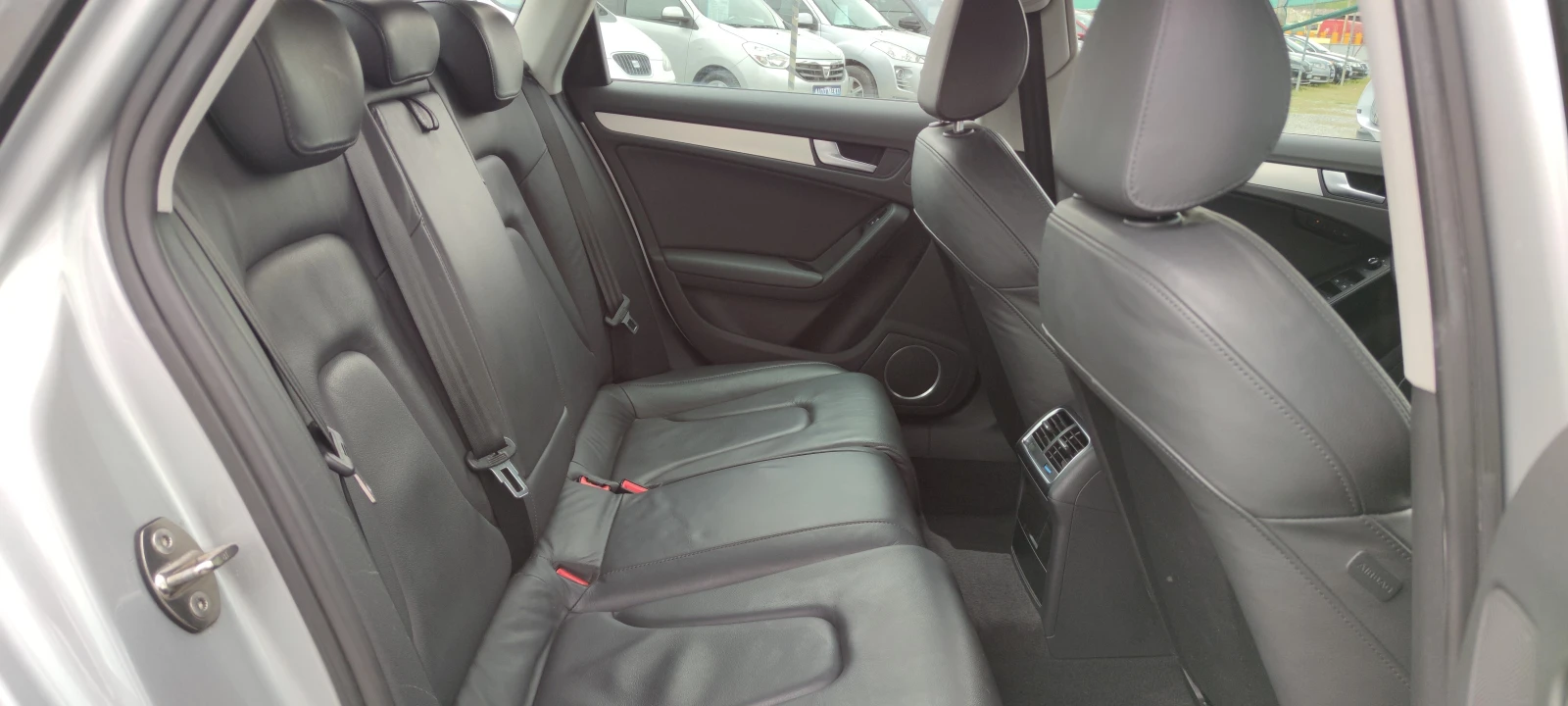 Audi A4 2.7TDI LED, снимка 14 - Автомобили и джипове - 54265652