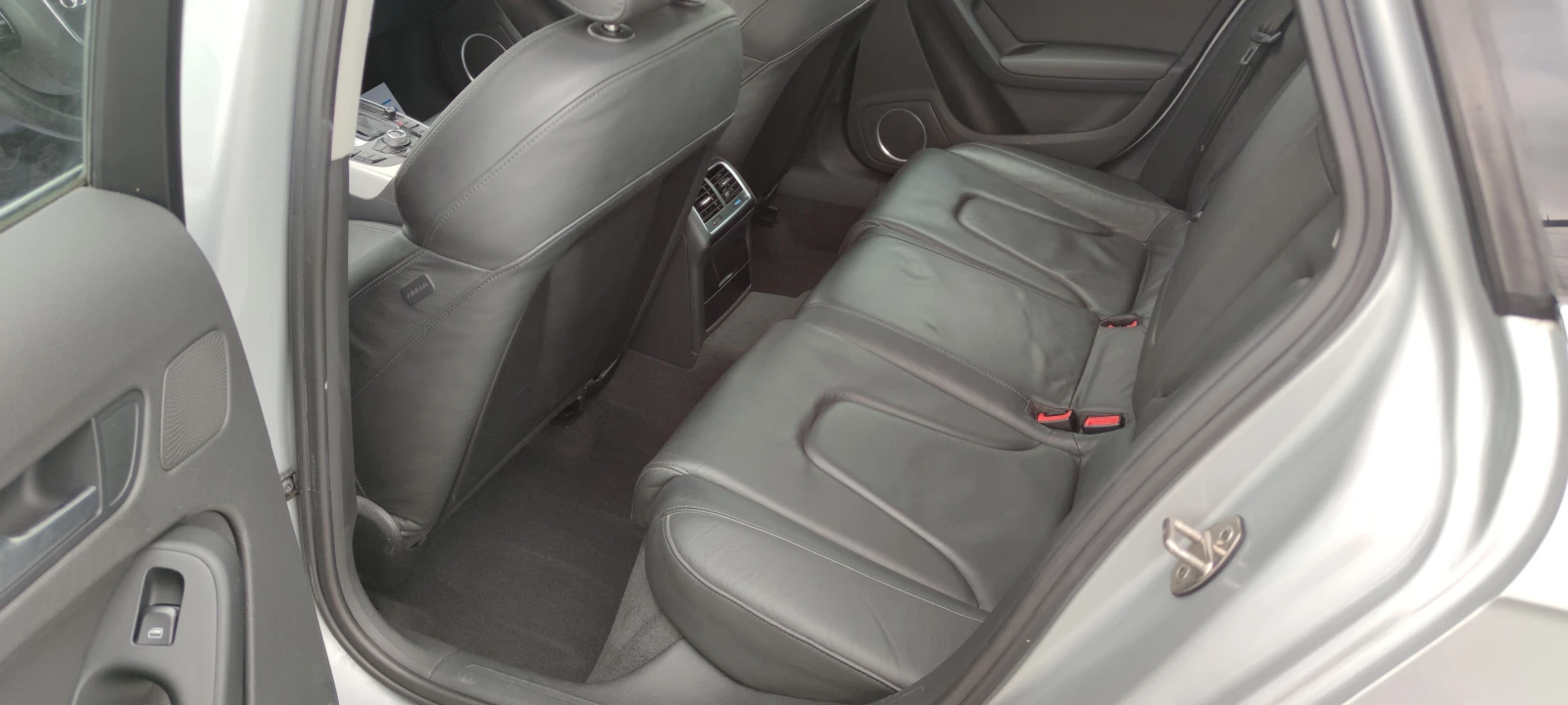 Audi A4 2.7TDI LED, снимка 11 - Автомобили и джипове - 54265652