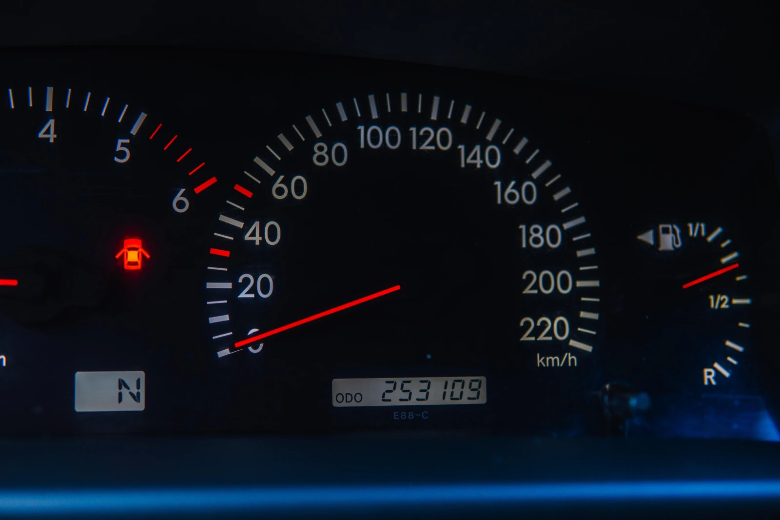 Toyota Corolla, снимка 13 - Автомобили и джипове - 54296620