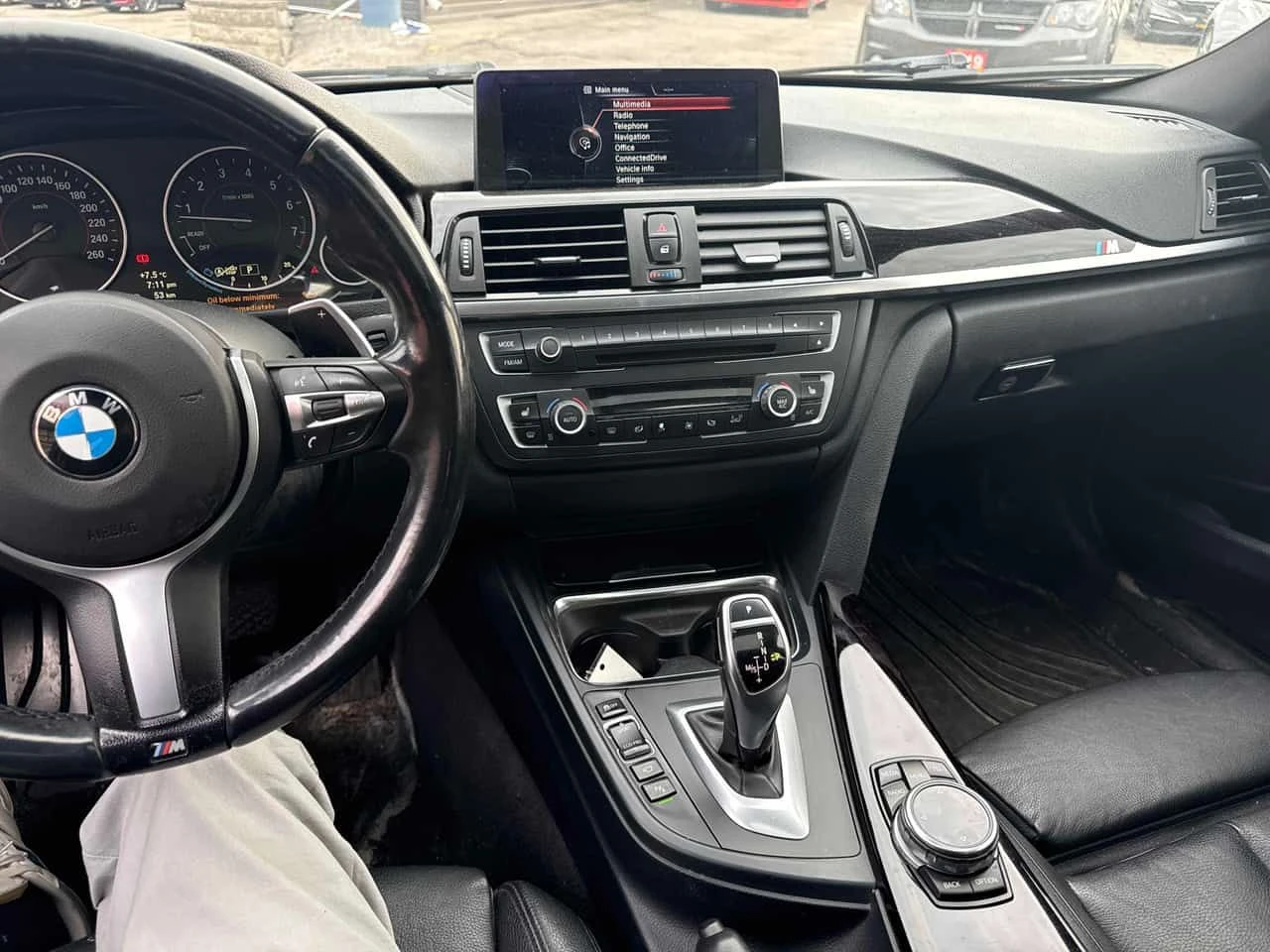 BMW 335 XDRIVE * FULL M PACK* ПОДГРЕВИ* КАМЕРА* , снимка 9 - Автомобили и джипове - 54397149