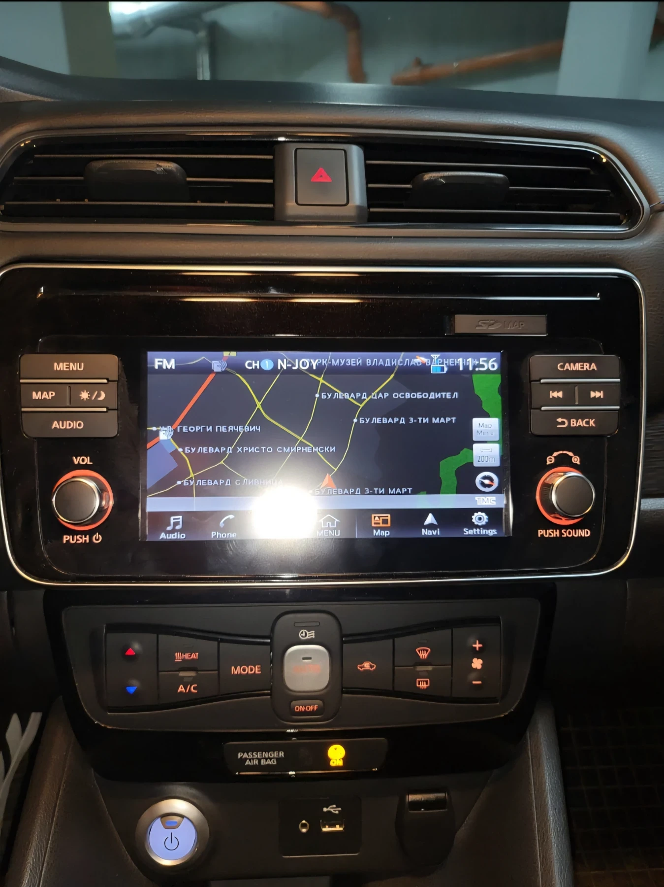 Nissan Leaf  40kw 360cam, снимка 11 - Автомобили и джипове - 54457936