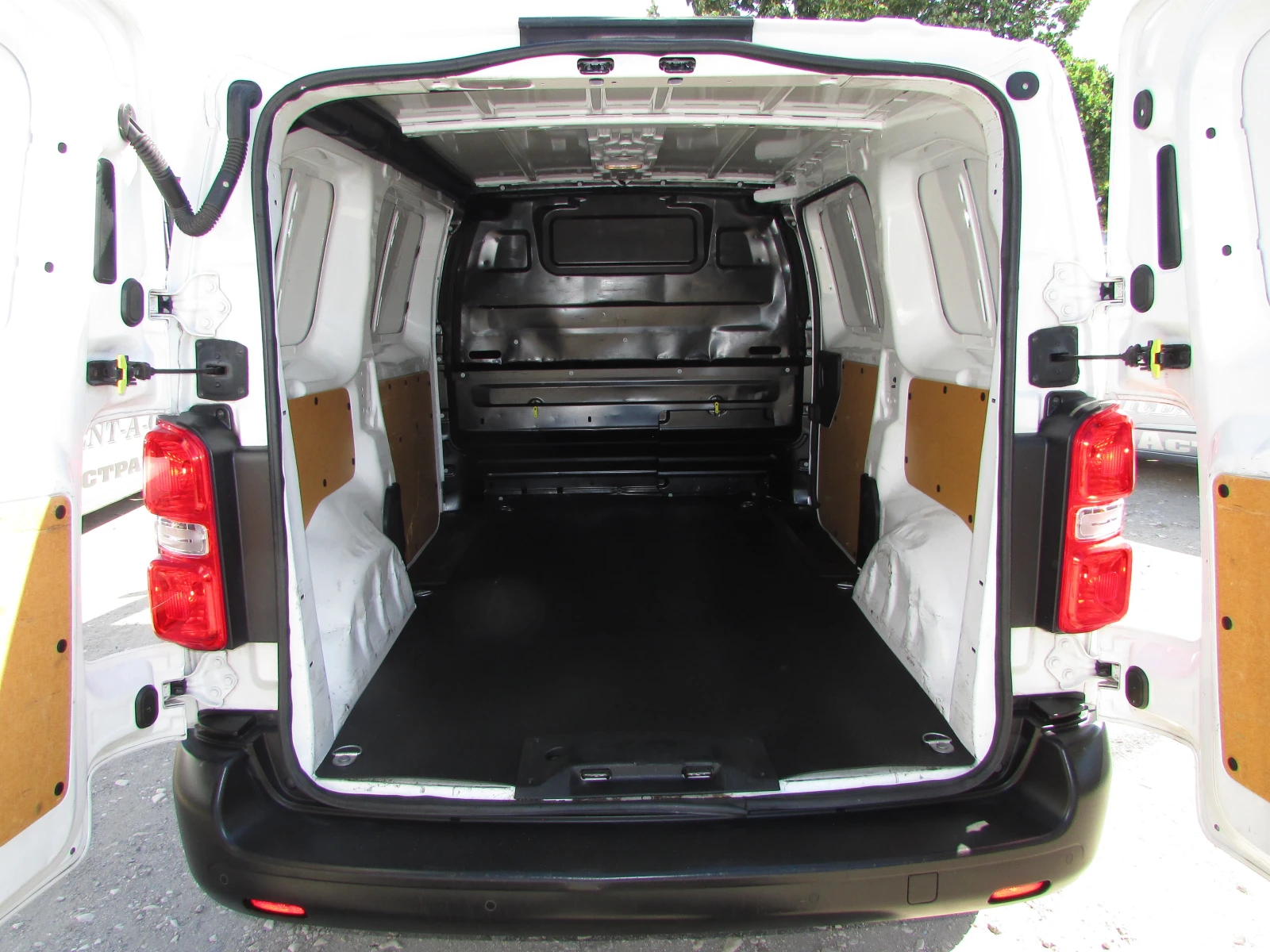 Citroen Jumpy 1.6HDI L2H1EU6B, снимка 9 - Автомобили и джипове - 55071775