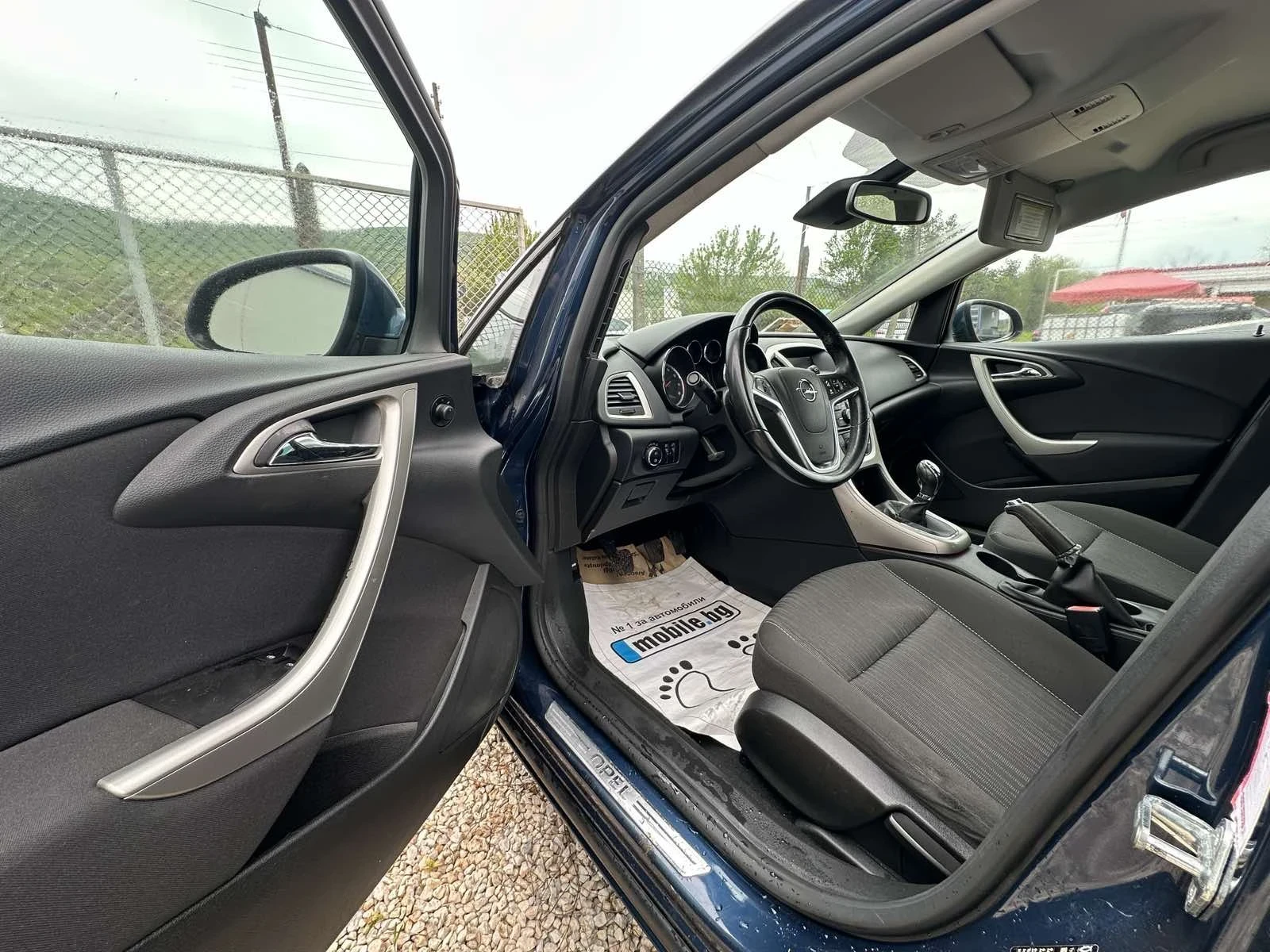 Opel Astra 1.4i 101hp, снимка 7 - Автомобили и джипове - 55253856