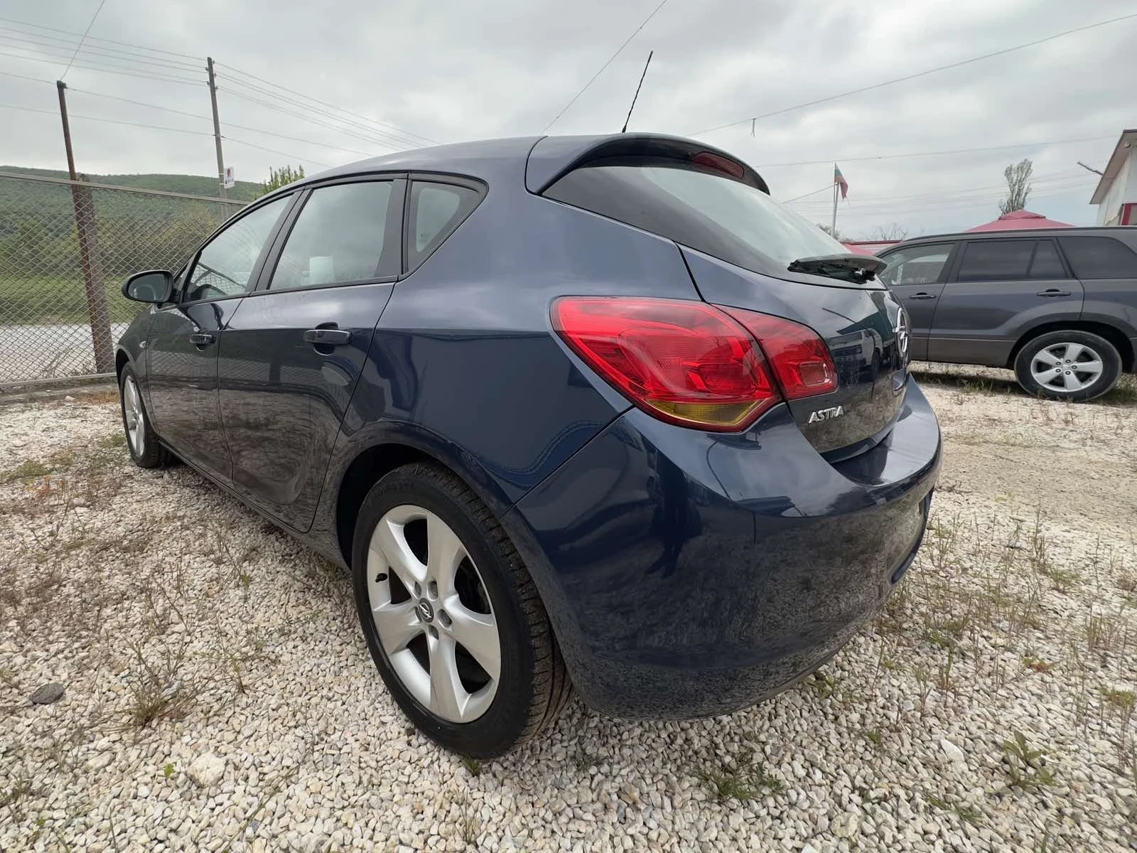 Opel Astra 1.4i 101hp, снимка 3 - Автомобили и джипове - 55253856