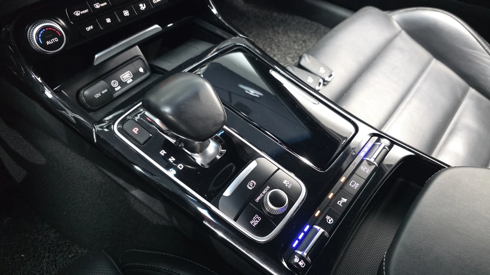 Kia Stinger 2.0* HUD* 360* ������� �����* ��. ��������* ������ | Mobile.bg � ����������� 9