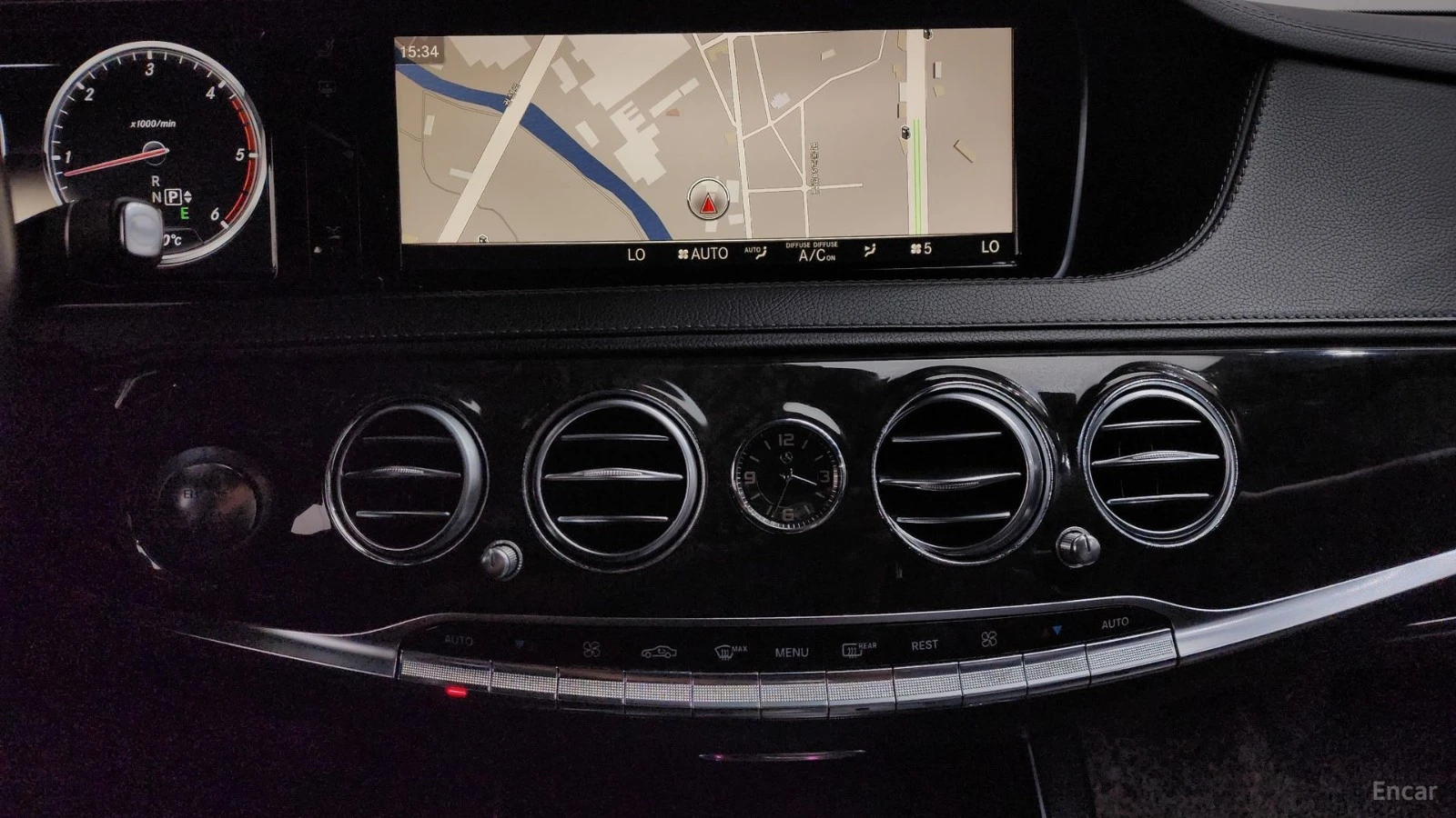 Mercedes-Benz S 350 AMG Line * HeadUp *  AвтоКредит * (ЦЕНА ДО БГ), снимка 12 - Автомобили и джипове - 55544662