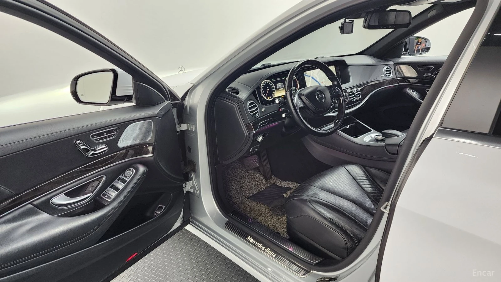 Mercedes-Benz S 350 AMG Line * HeadUp *  AвтоКредит * (ЦЕНА ДО БГ), снимка 10 - Автомобили и джипове - 55544662
