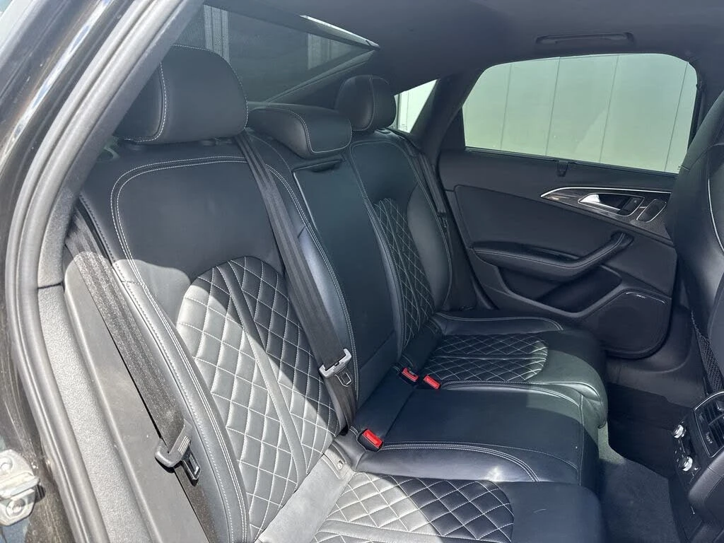 Audi S6 4.0T* QUATTRO* BOSE* HUD* 360* PANO* ПОДГРЕВ* , снимка 11 - Автомобили и джипове - 55627270