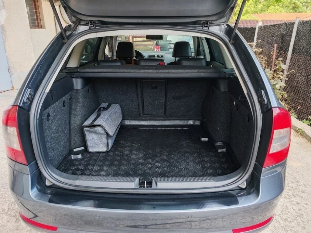 Skoda Octavia 2.0 TDI 4X4 6 скорости, снимка 6 - Автомобили и джипове - 55779464