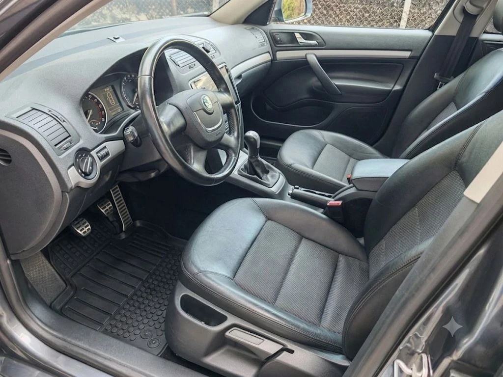 Skoda Octavia 2.0 TDI 4X4 6 скорости, снимка 4 - Автомобили и джипове - 55779464