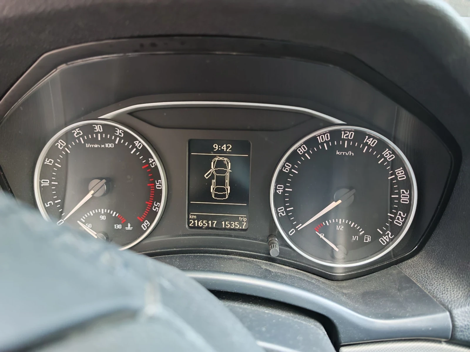 Skoda Octavia 2.0 TDI 4X4 6 скорости, снимка 7 - Автомобили и джипове - 55779464