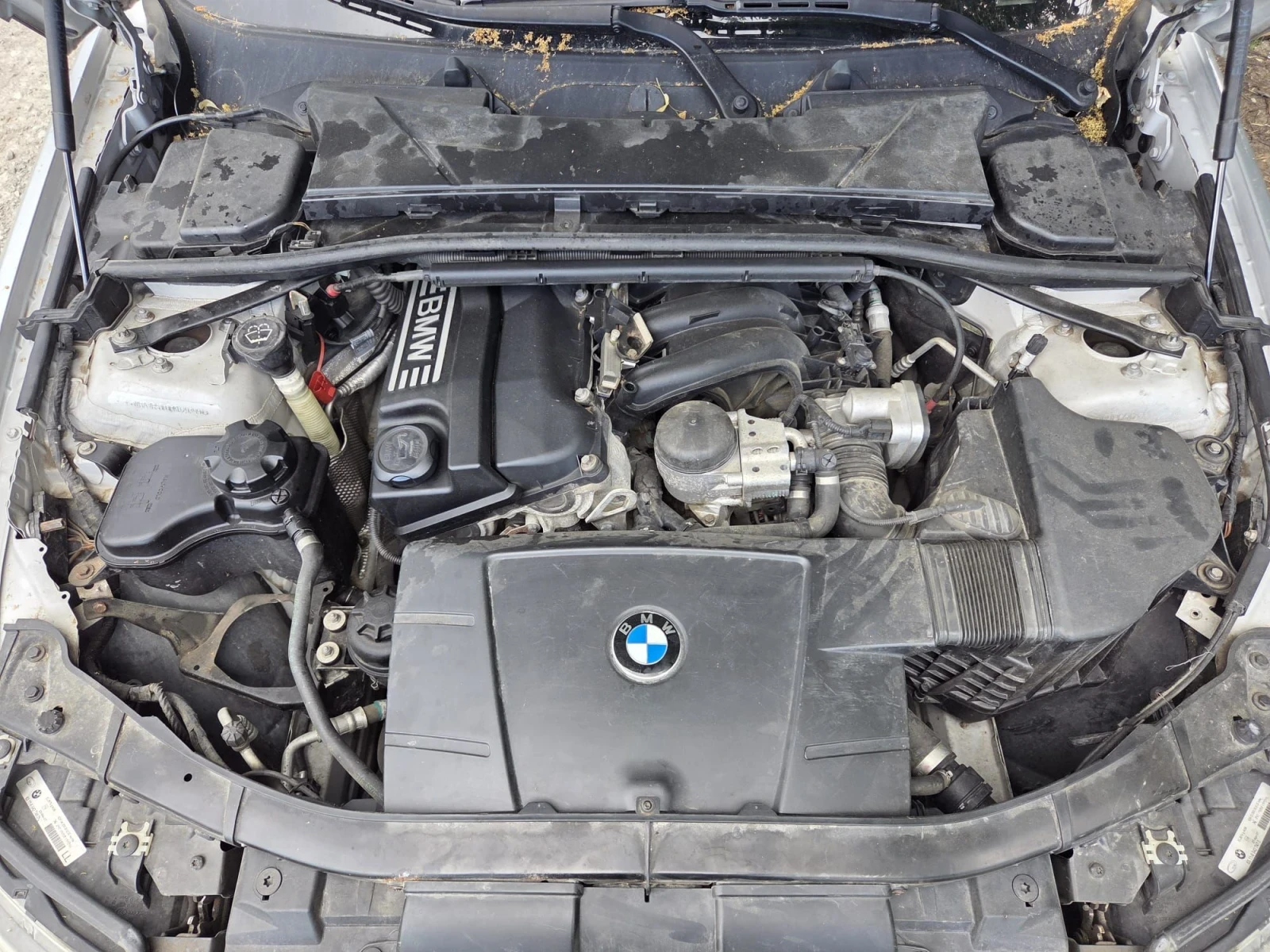 BMW 318 2.0i ПАНОРАМА НАВИГАЦИЯ ПАРКТРОНИЦИ , снимка 14 - Автомобили и джипове - 55794112