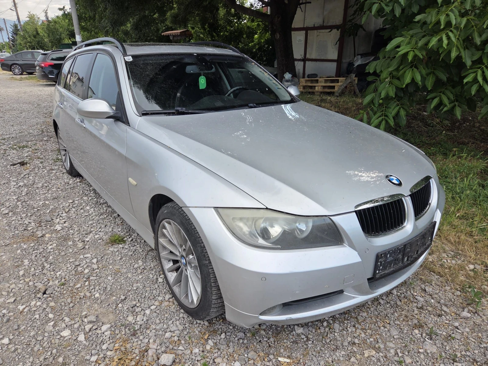 BMW 318 2.0i ПАНОРАМА НАВИГАЦИЯ ПАРКТРОНИЦИ , снимка 2 - Автомобили и джипове - 55794112