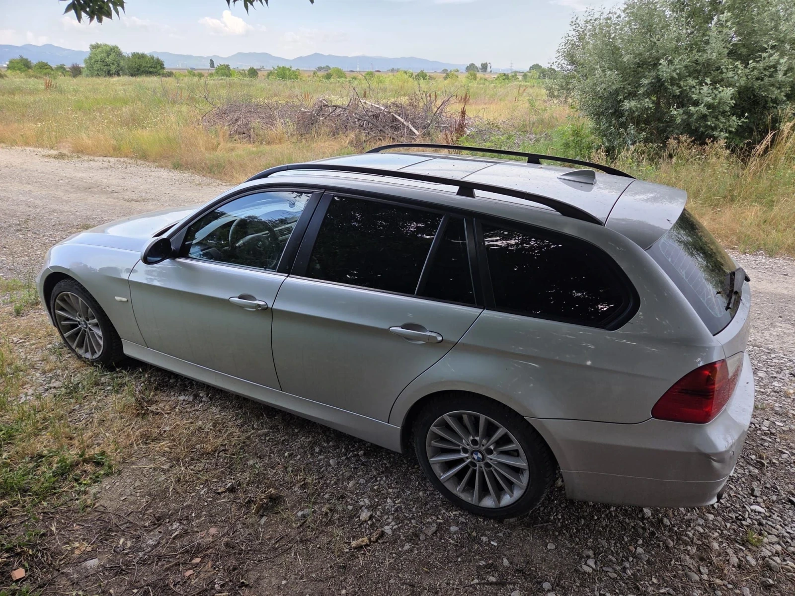 BMW 318 2.0i ПАНОРАМА НАВИГАЦИЯ ПАРКТРОНИЦИ , снимка 4 - Автомобили и джипове - 55794112