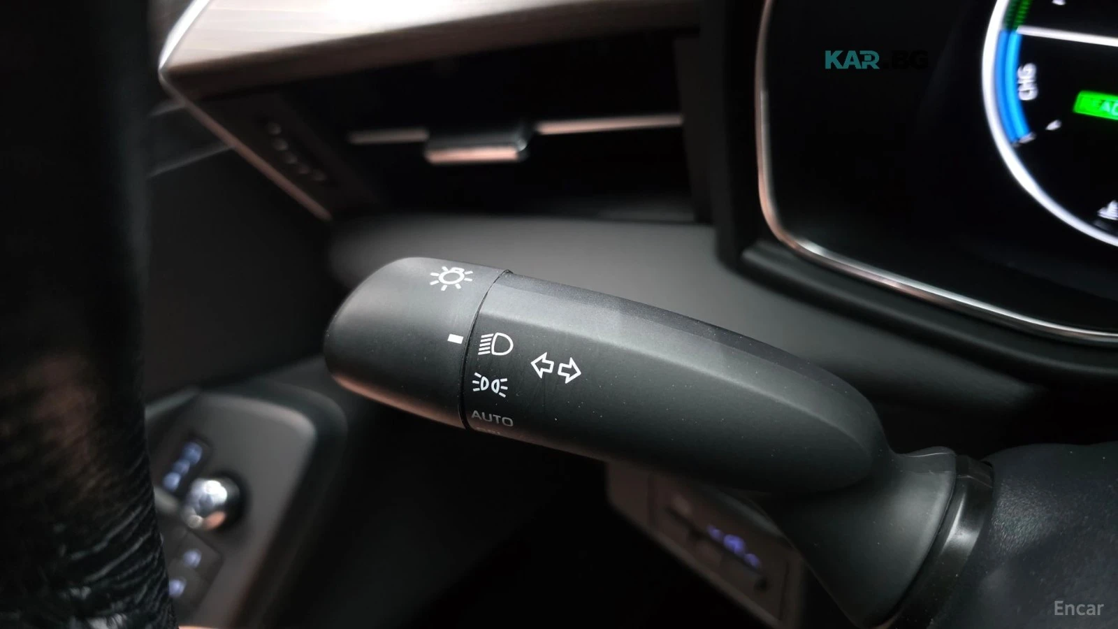 Toyota Avalon 2.5 Hybrid* КОЖА* ПОДГРЕВ* ШИБИДАХ* КАМЕРА* , снимка 16 - Автомобили и джипове - 55787670