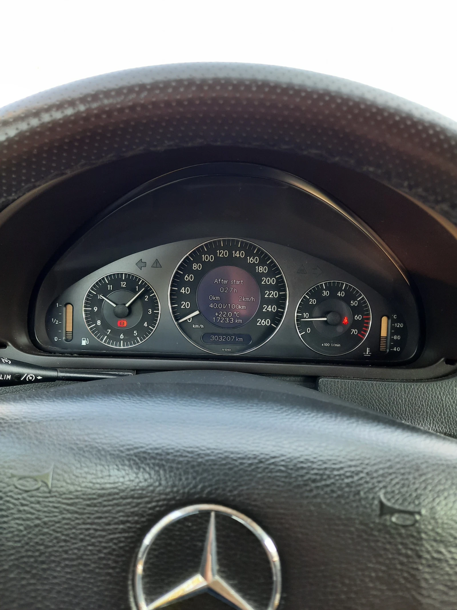 Mercedes-Benz CLK, снимка 12 - Автомобили и джипове - 56249692