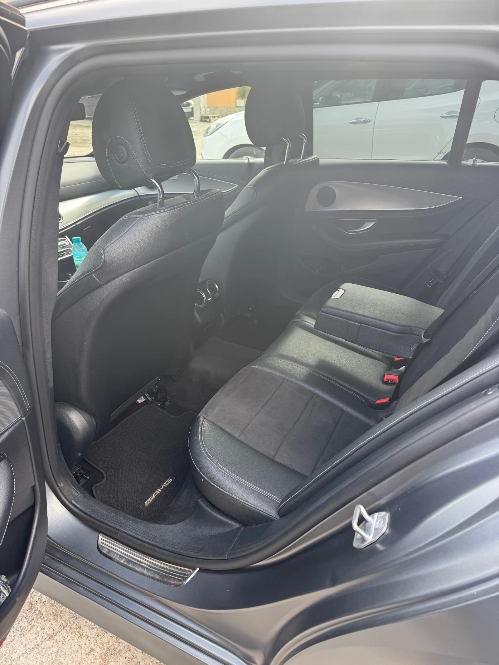 Mercedes-Benz E 400 4 MATIC, снимка 7 - Автомобили и джипове - 56289660