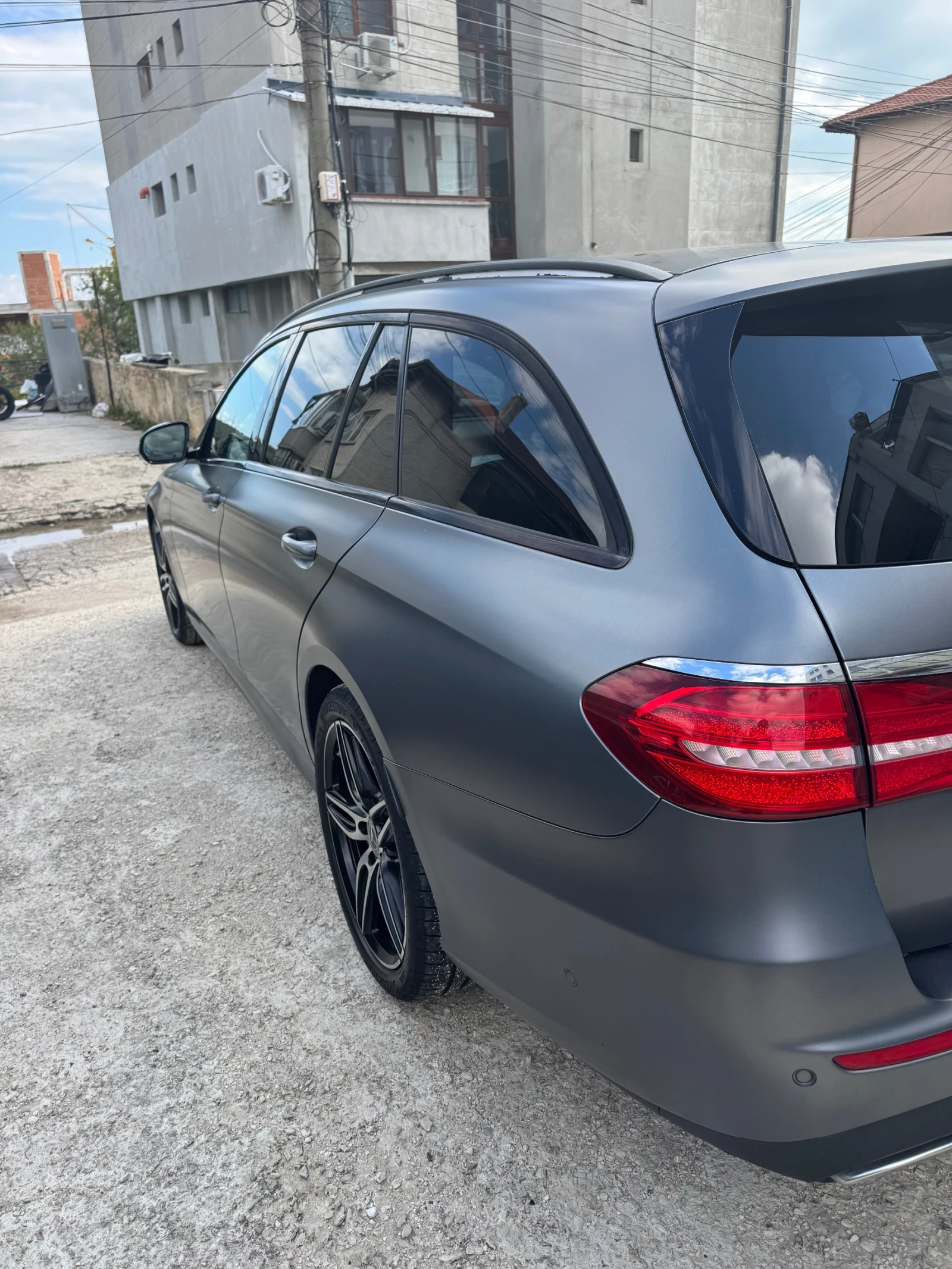 Mercedes-Benz E 400 4 MATIC, снимка 9 - Автомобили и джипове - 56289660