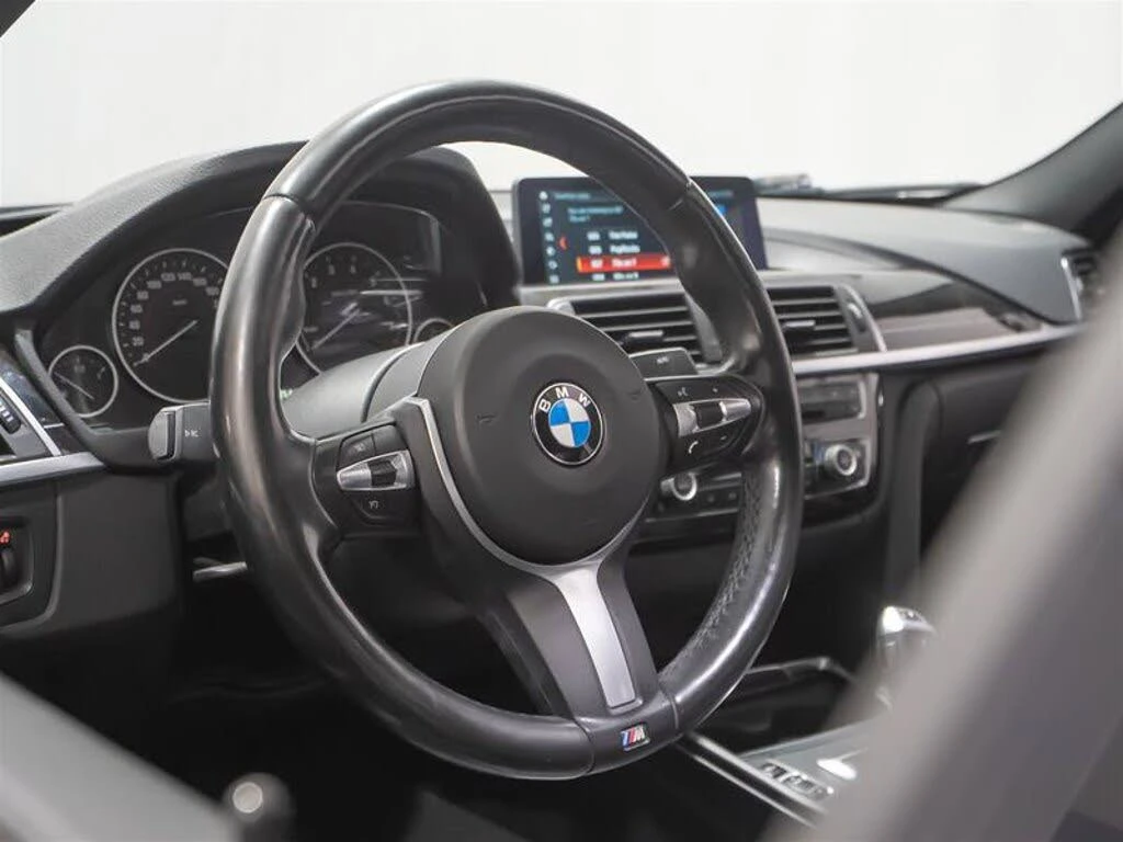 BMW 330 i* XDRIVE* M SPORT* CARPLAY* �������* ������ ���� | Mobile.bg � ����������� 7