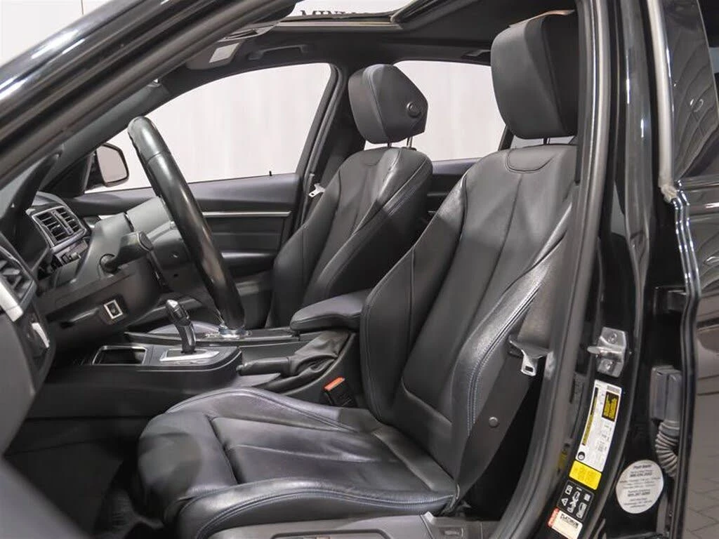 BMW 330 i* XDRIVE* M SPORT* CARPLAY* �������* ������ ���� | Mobile.bg � ����������� 6
