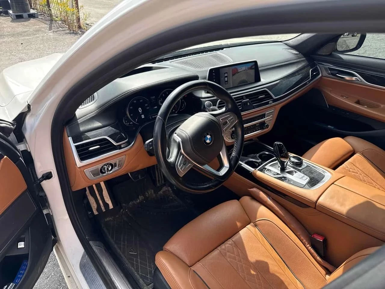 BMW 750, снимка 5 - Автомобили и джипове - 56724400