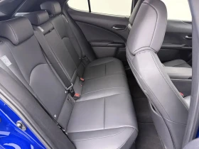 Lexus UX 250h F-Sport Automatic Европейски, снимка 11