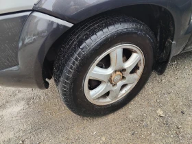Обява за продажба на Hyundai Tucson 2.7 L, ГИ, БЛОКИРАЛ ДВИГАТЕЛ ~3 000 лв. - изображение 2