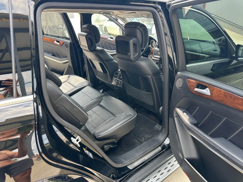 Mercedes-Benz GL 550 4MATIC,  6 + 1, снимка 13 - Автомобили и джипове - 51008285