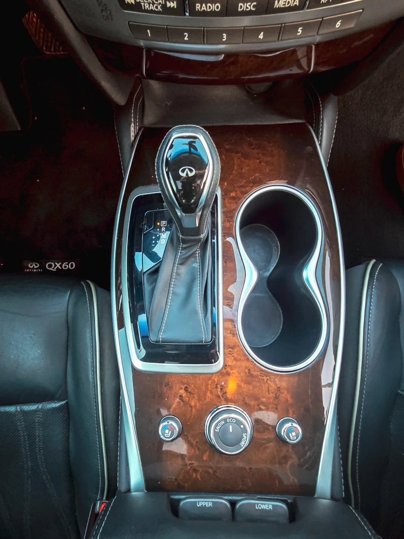 Infiniti QX60 LUXE 3.5L V6, Нов внос, Регистрация, снимка 11 - Автомобили и джипове - 52483581