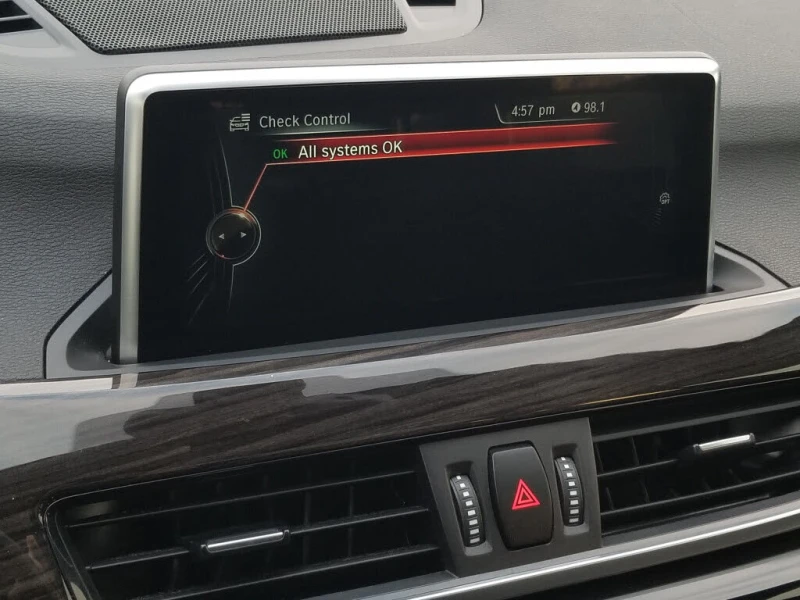 BMW X1 BMW X1 xDrive28i* АвтоКредит* (Цена до БГ), снимка 14 - Автомобили и джипове - 53043634