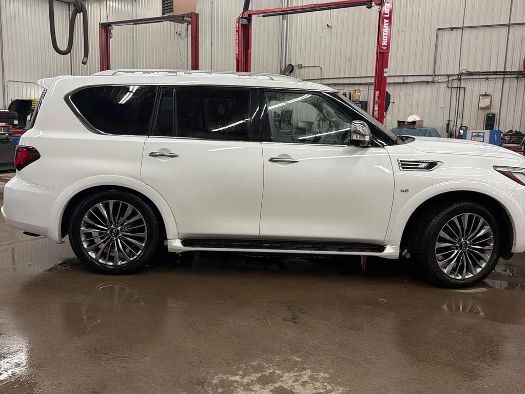 Infiniti QX80 * LUXE 7 Passenger * CARFAX * БЕЗ ПЪРВОНАЧАЛНА ВНО - изображение 3