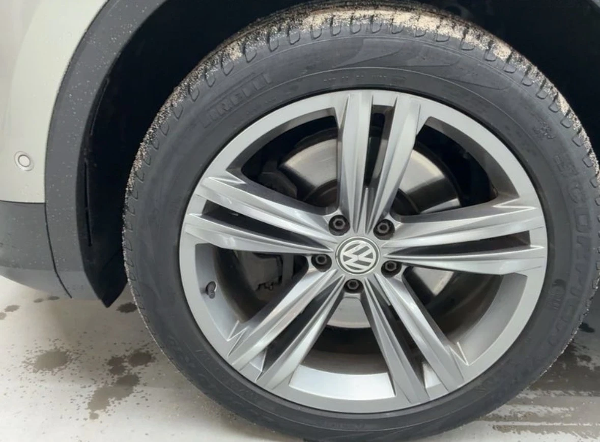 VW Tiguan 2.0TDI 190кс 4MOTION* Highline* Head Up* MATRIX* , снимка 7 - Автомобили и джипове - 54453669