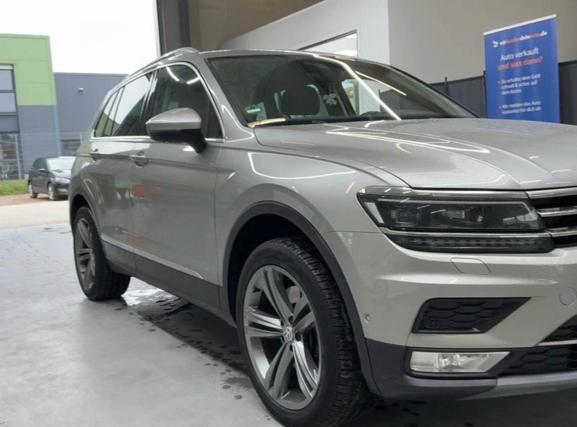 VW Tiguan 2.0TDI 190кс 4MOTION* Highline* Head Up* MATRIX* , снимка 5 - Автомобили и джипове - 54453669
