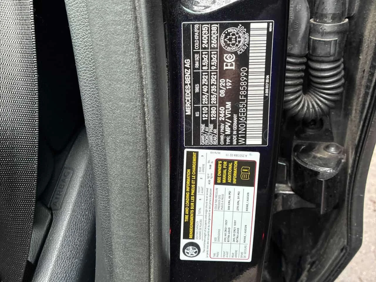 Mercedes-Benz GLC 43 AMG BURMESTER * PANO * KEYLESS *  ПОДГРЕВИ * CARFAX, снимка 17 - Автомобили и джипове - 54556759