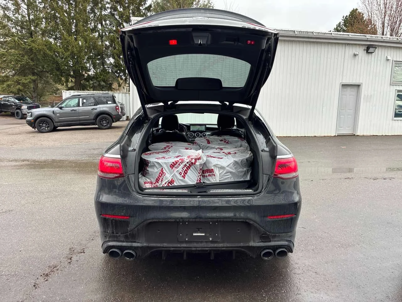 Mercedes-Benz GLC 43 AMG BURMESTER * PANO * KEYLESS *  ПОДГРЕВИ * CARFAX, снимка 14 - Автомобили и джипове - 54556759
