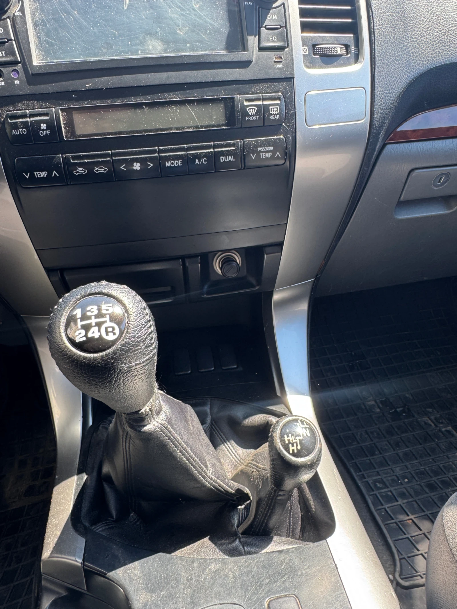 Toyota Land cruiser 120 къса база , снимка 12 - Автомобили и джипове - 54575302