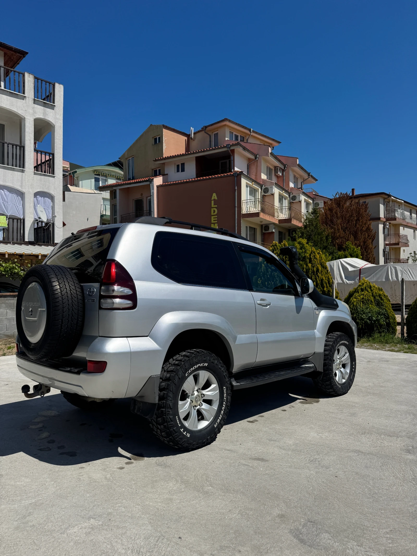 Toyota Land cruiser 120 къса база , снимка 4 - Автомобили и джипове - 54575302