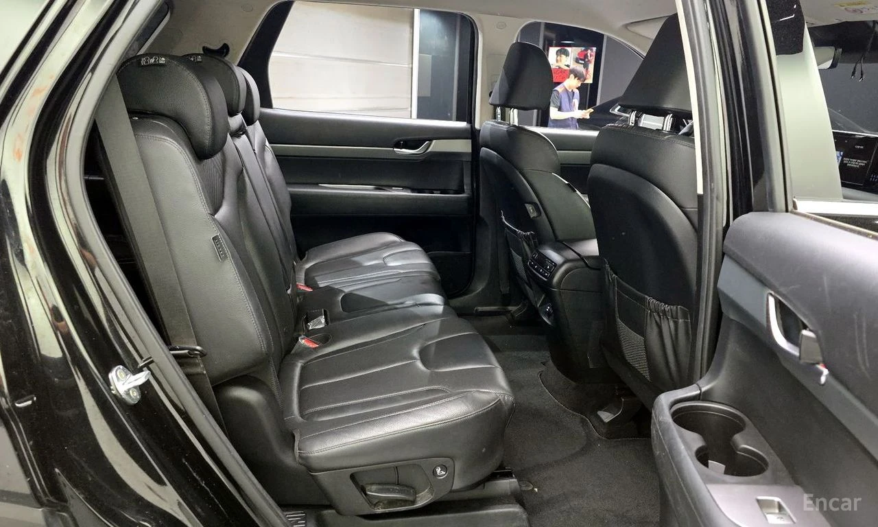 Hyundai Palisade 3.8i Exclusive 4x4* 360 CAM* DISTRONIC* ОБДУХВАНЕ*, снимка 13 - Автомобили и джипове - 54766315