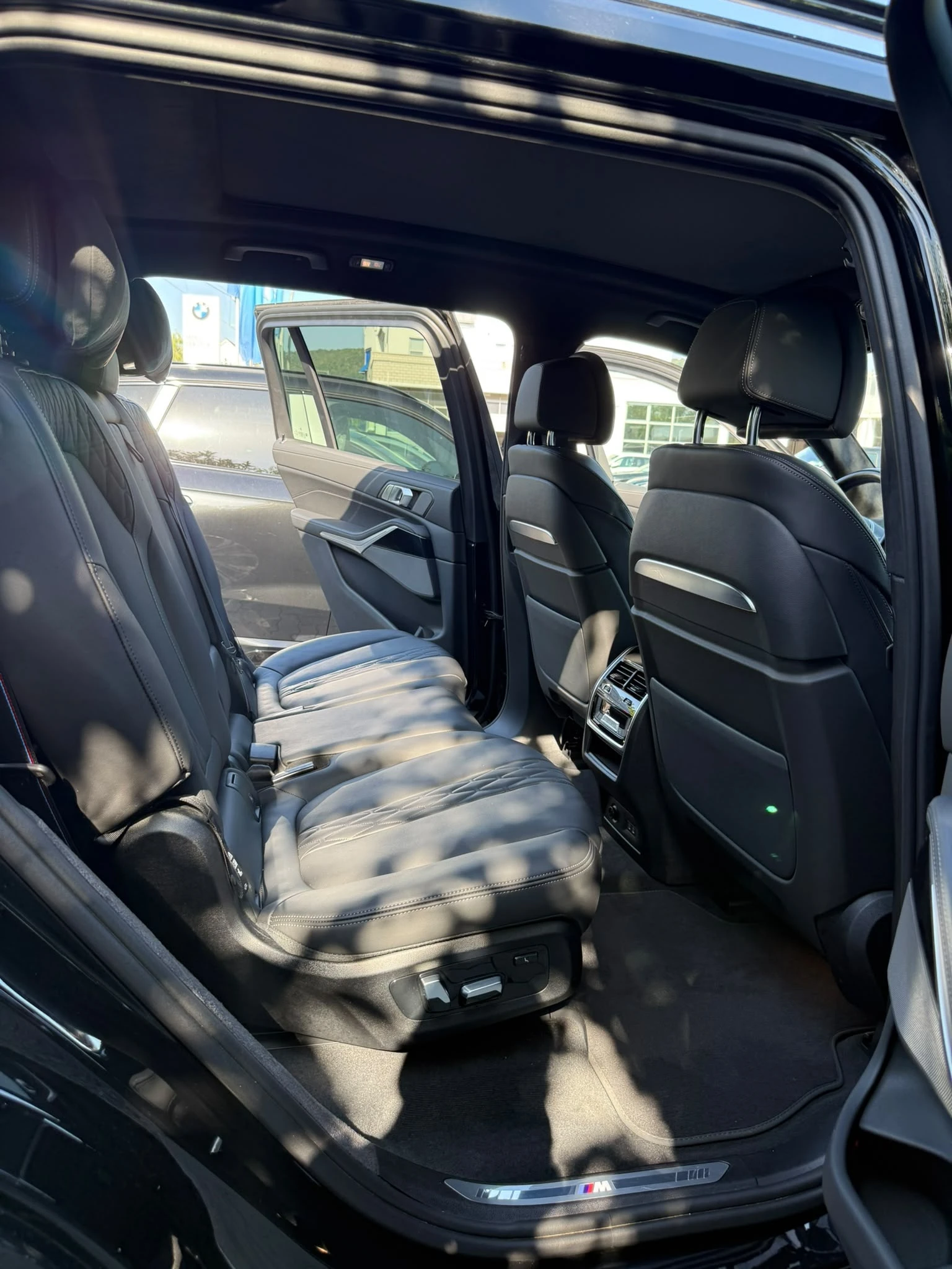 BMW X7 40i  xDrive M-Sport PRO, снимка 5 - Автомобили и джипове - 55044445