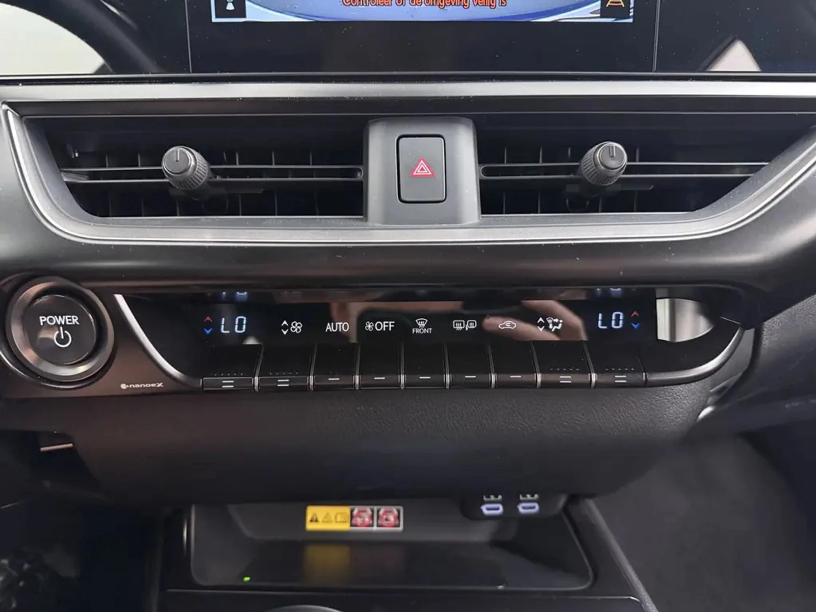 Lexus UX 250h F-Sport Automatic Европейски, снимка 13 - Автомобили и джипове - 55266234