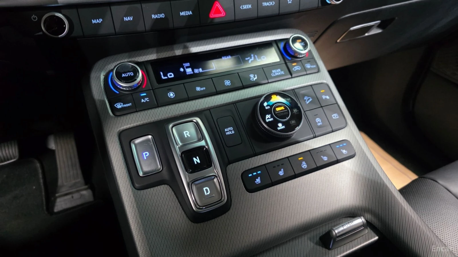 Hyundai Palisade ОБДУХВАНЕ* ПОДГРЕВ* КАМЕРА* ДИСТРОНИК* , снимка 8 - Автомобили и джипове - 55441816