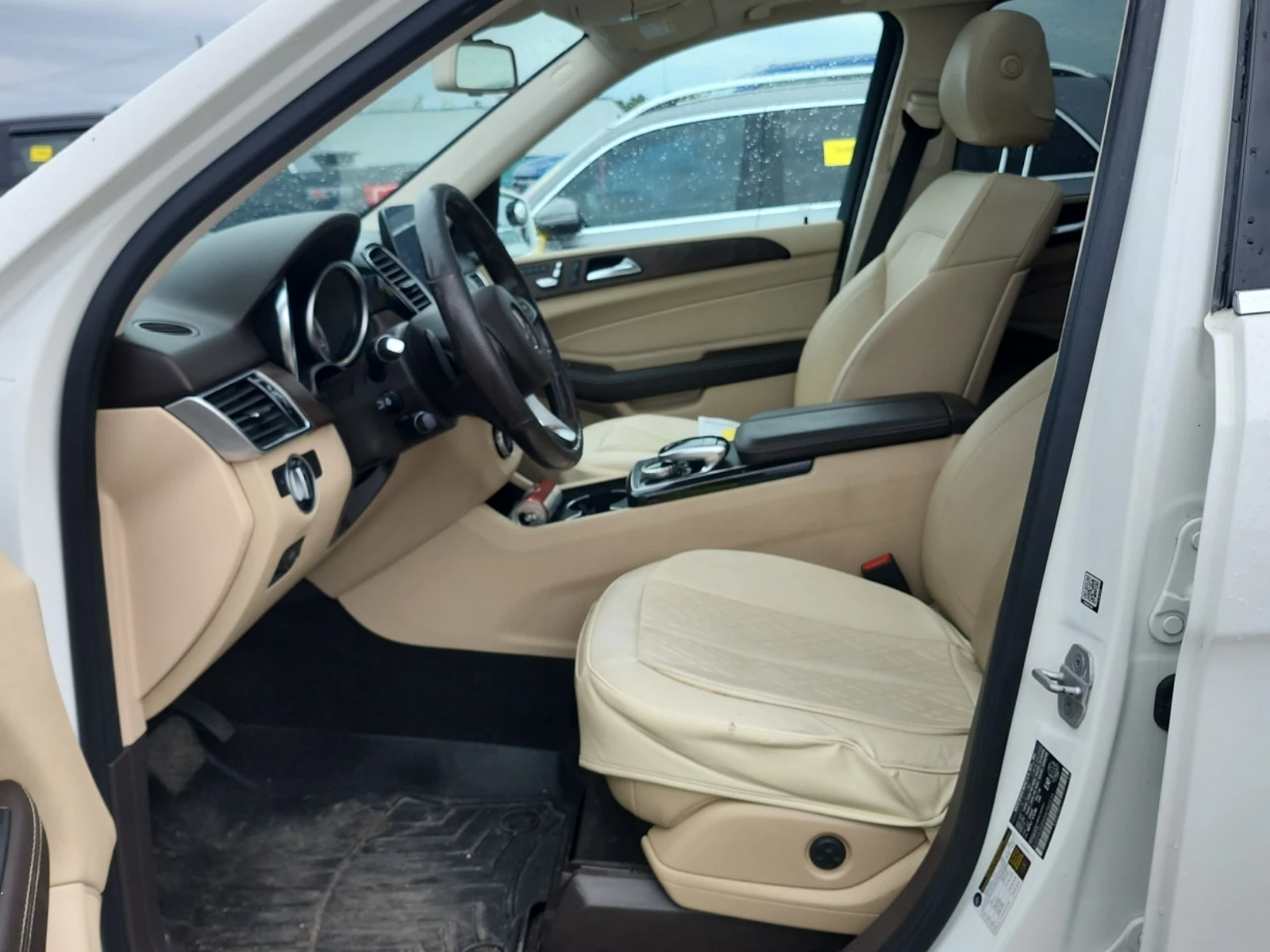 Mercedes-Benz GLE 350 D/АМГ ПАКЕТ/CARFAX/ПОДГРЕВ/ПАНОРАМА/ПАМЕТ, снимка 5 - Автомобили и джипове - 56012862